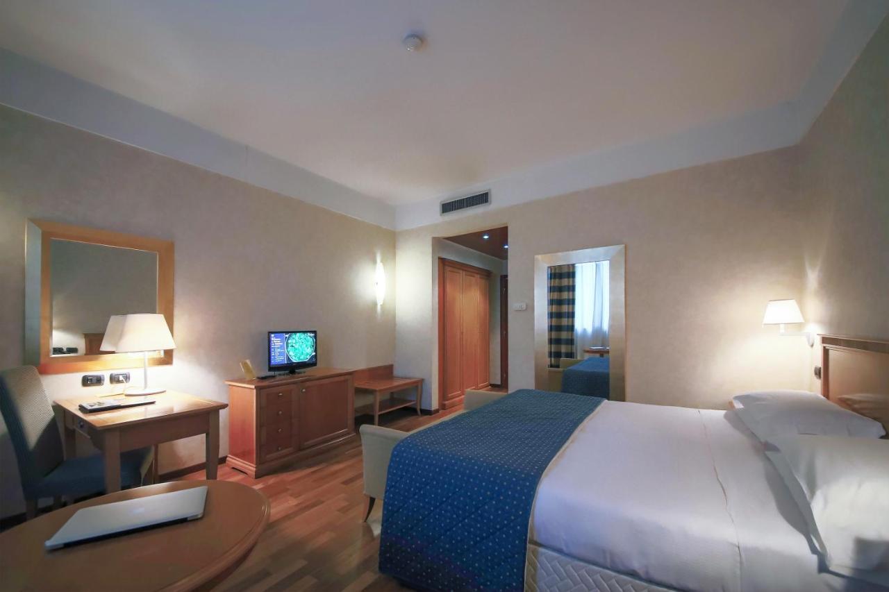 Monica Hotel Fiera Pregnana Milanese Zewnętrze zdjęcie