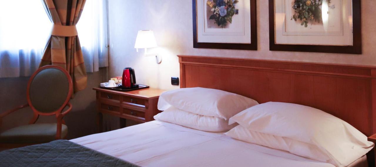 Monica Hotel Fiera Pregnana Milanese Zewnętrze zdjęcie