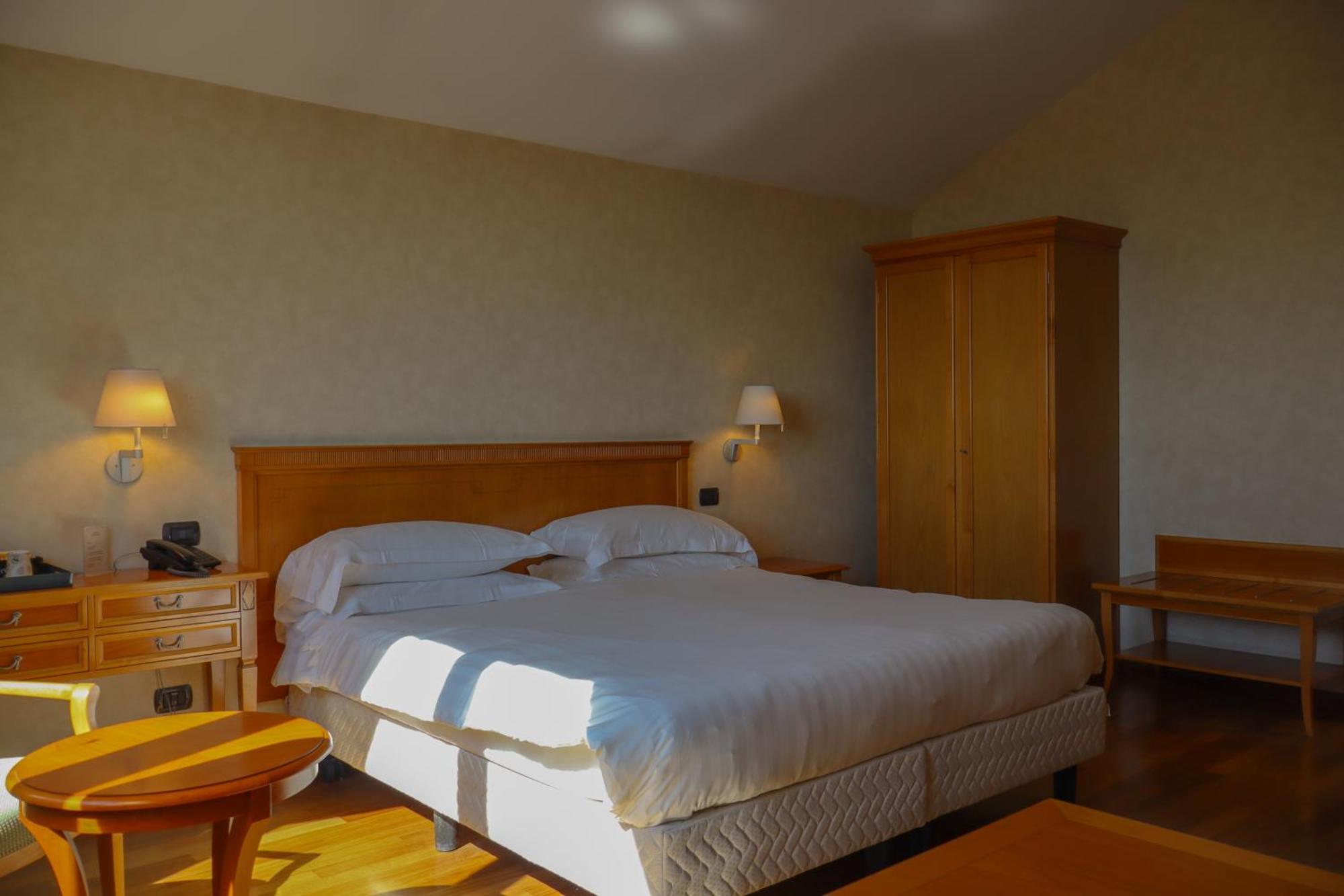 Monica Hotel Fiera Pregnana Milanese Zewnętrze zdjęcie