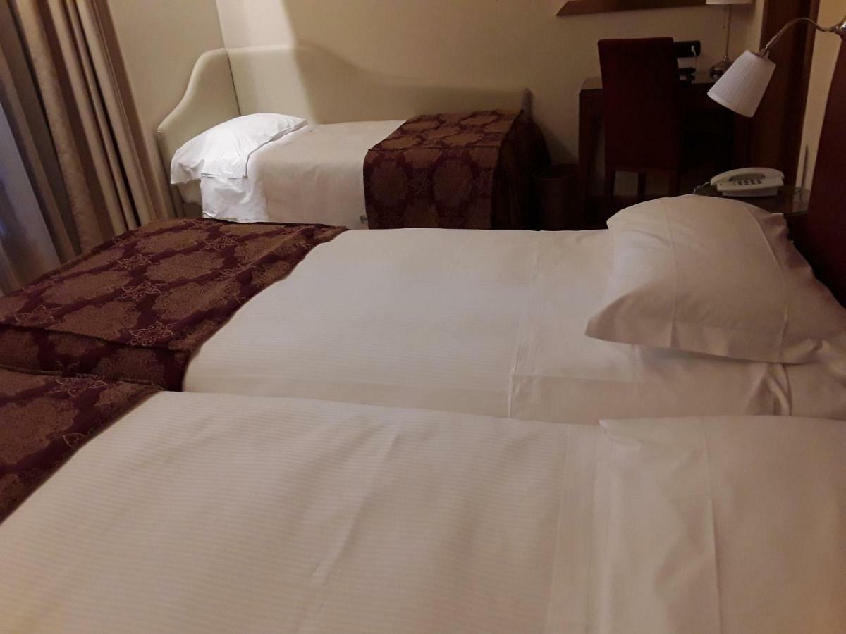Monica Hotel Fiera Pregnana Milanese Zewnętrze zdjęcie