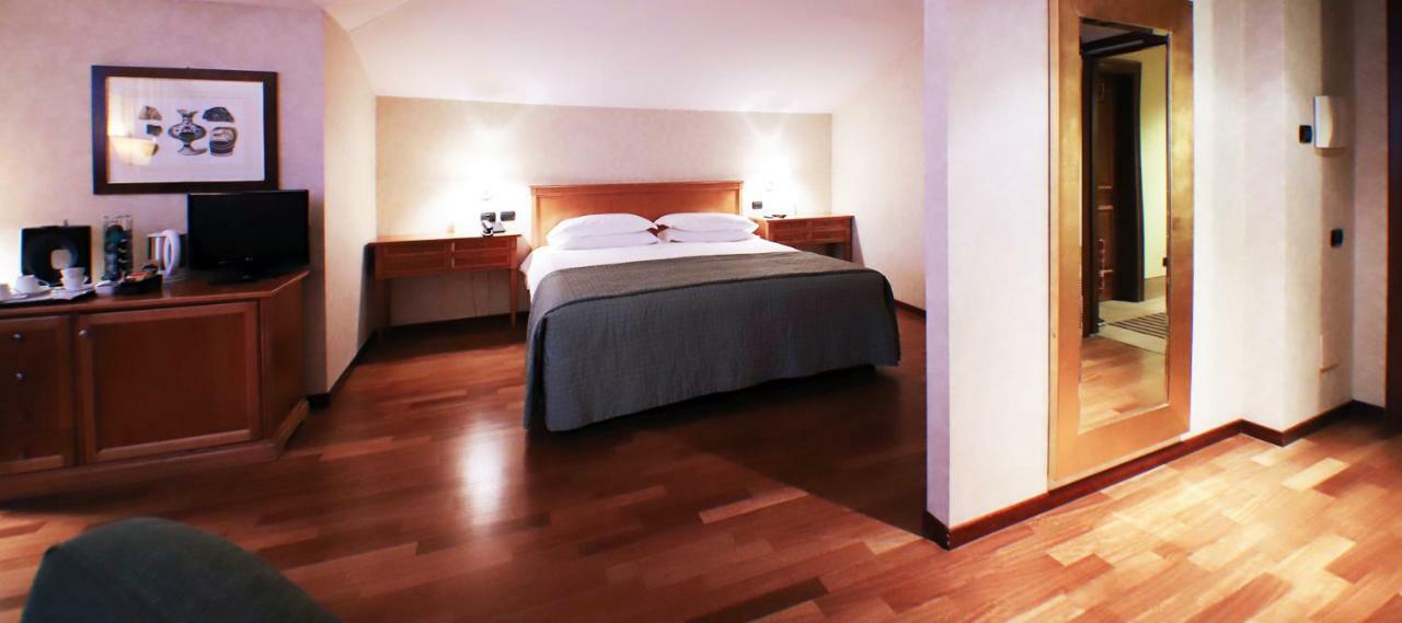 Monica Hotel Fiera Pregnana Milanese Zewnętrze zdjęcie